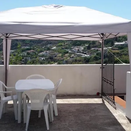 Lucia Apartmán *